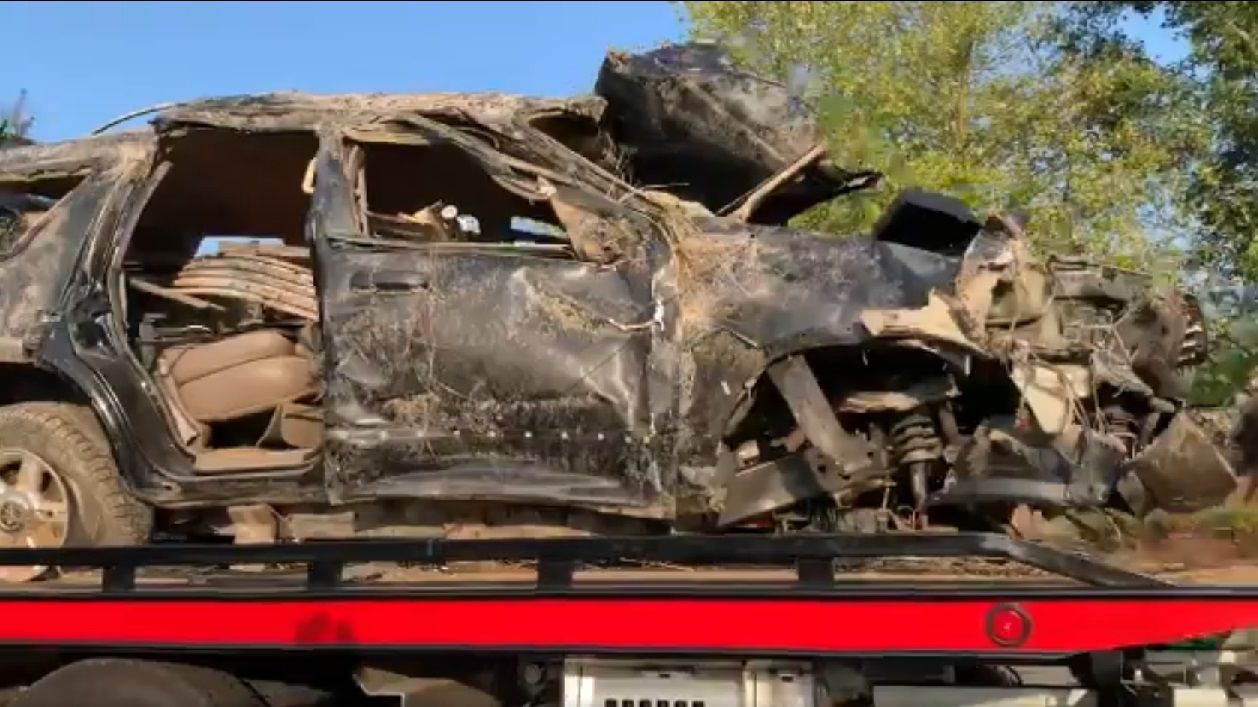 SCOTTSBURG - FIVE KILLED - SUV - 8-9-19 2.jpg